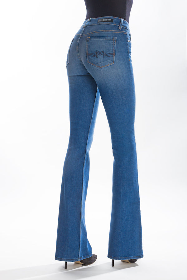 THE FLARE IN IRIS – Sebastian McCall Jeans